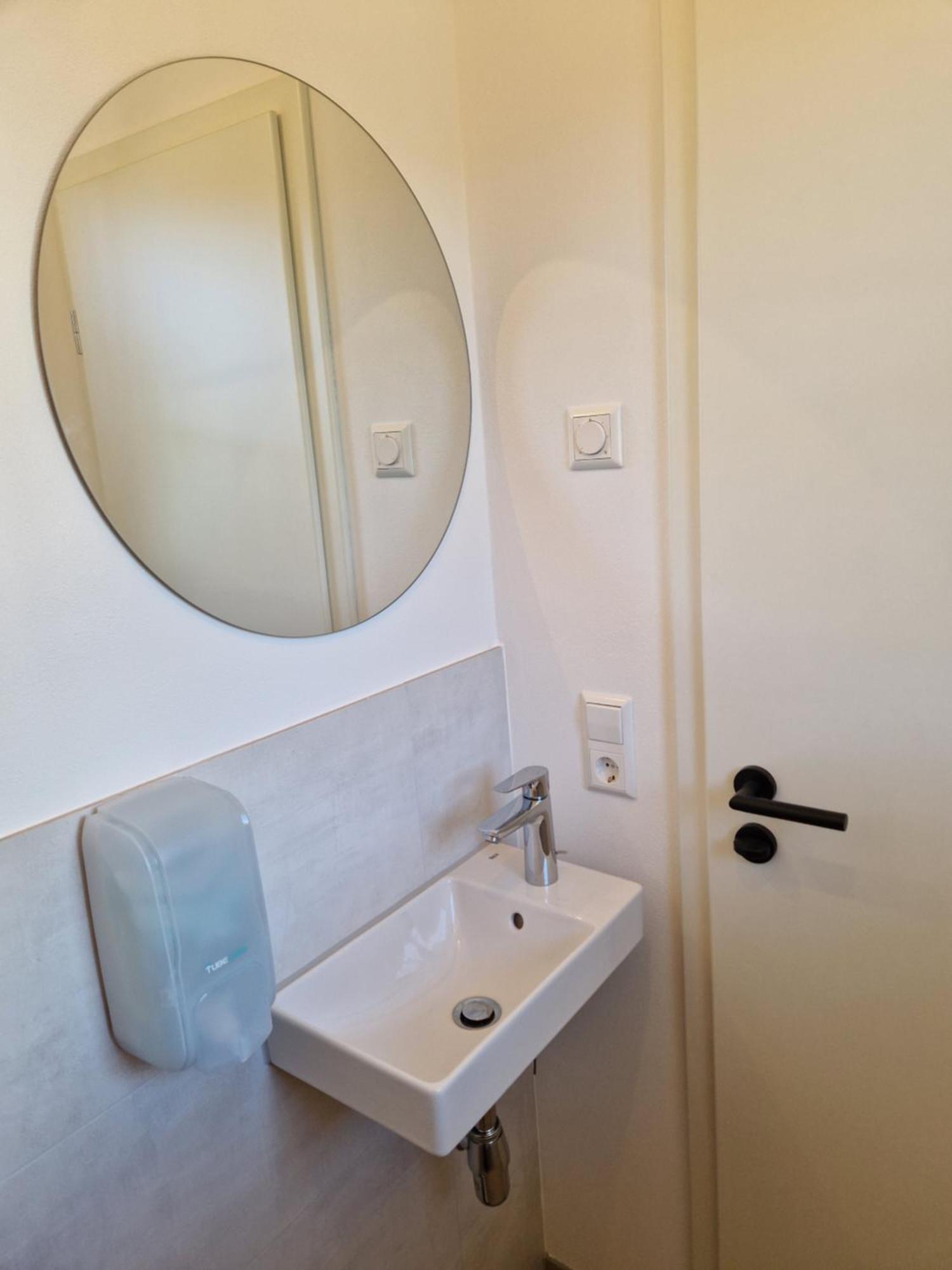 Appartement Fewo2 Grossraeumige In Am Kaiserstuhl Ueber 2 Etagen, Galerie, Balkon *