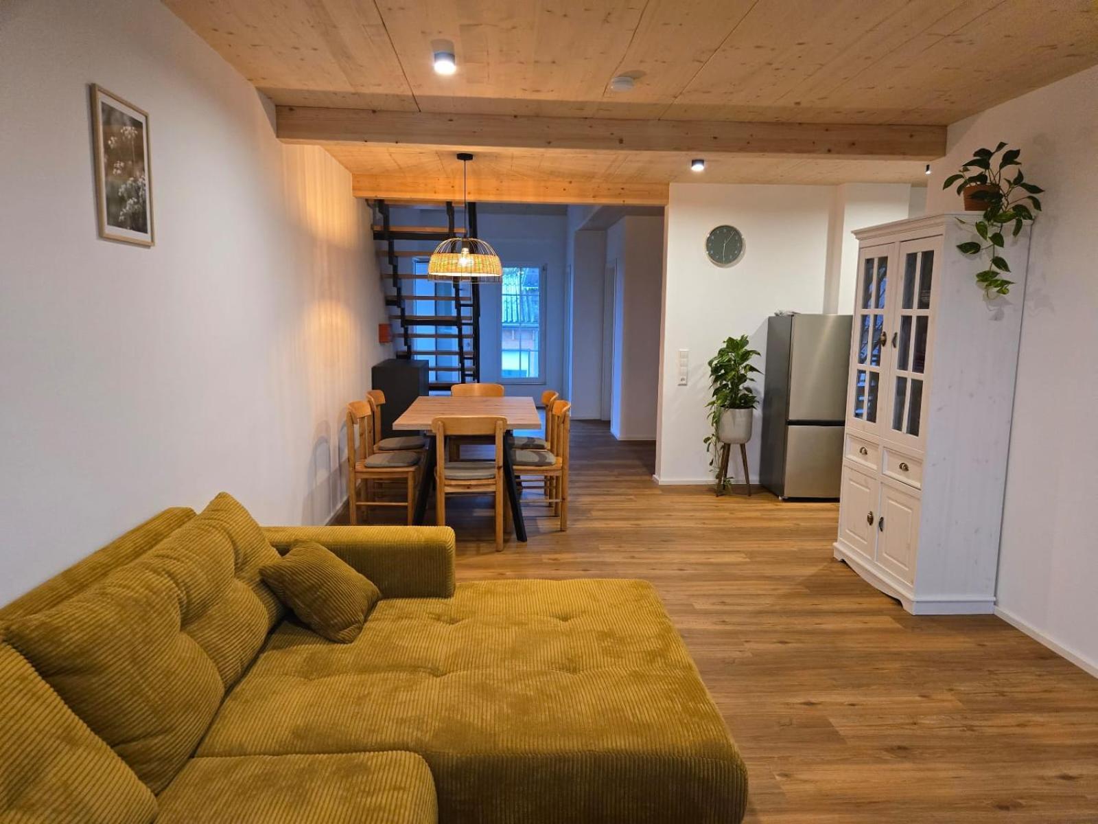 Appartement Fewo2 Grossraeumige In Am Kaiserstuhl Ueber 2 Etagen, Galerie, Balkon *